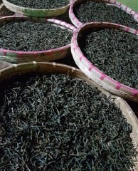 Bütün yaprak El yapımı Siyah Çay